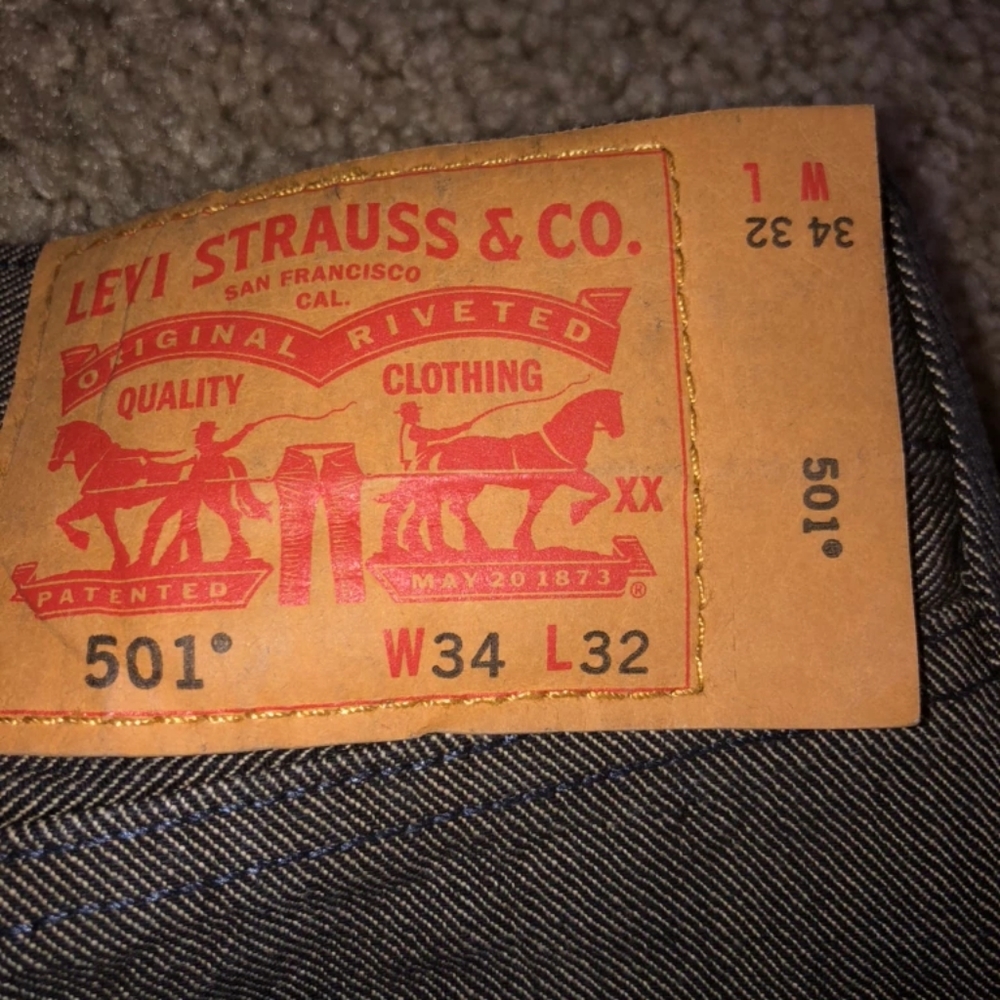 Levi’s 501 Jeans - Picture 4 of 5